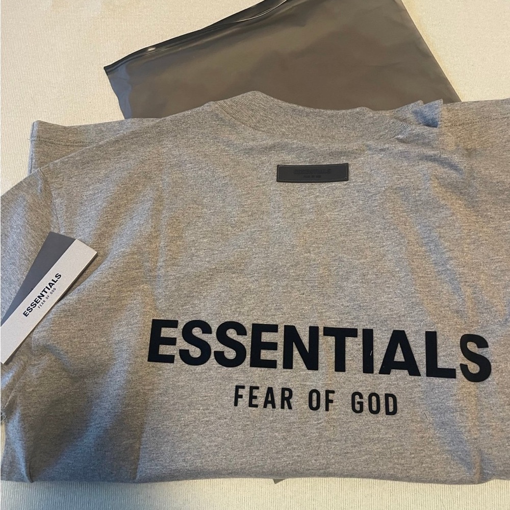 Essentials Stretch Limo Dark Oatmeal Tee